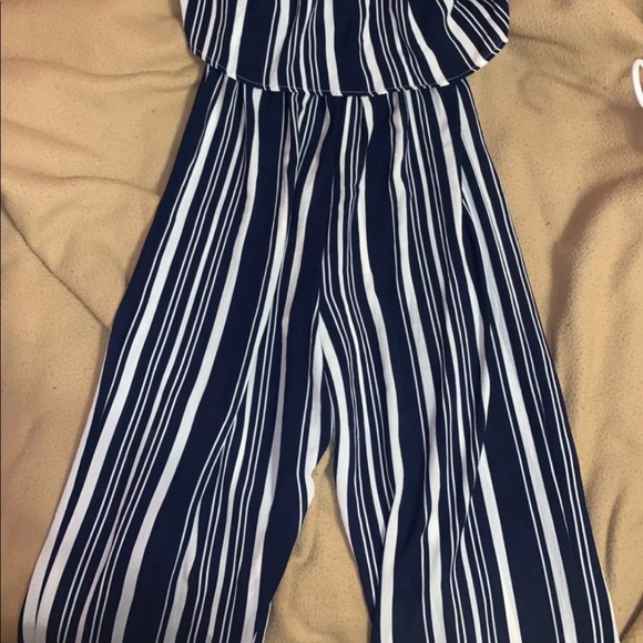 Striped jumpsuit - Picture 2 of 4